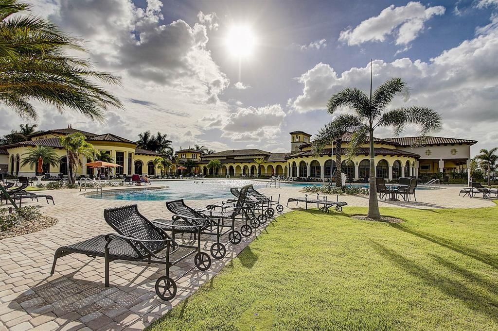 For Sale: $775,000 (4 beds, 2 baths, 2365 Square Feet)