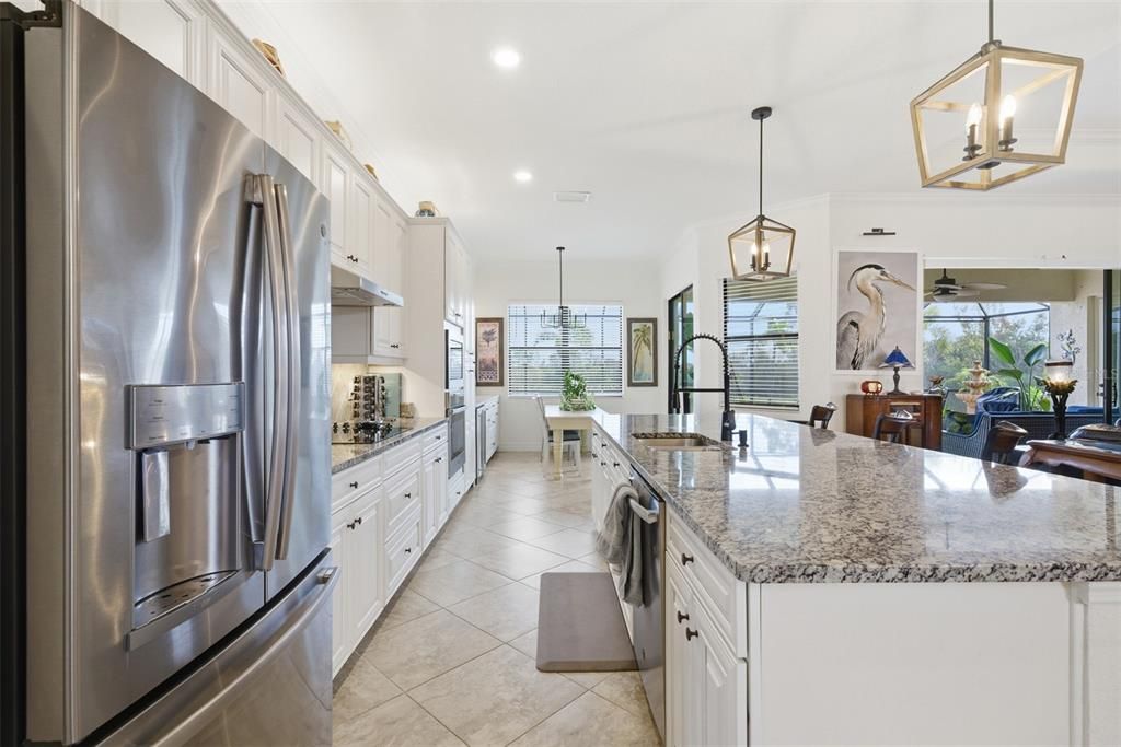 For Sale: $775,000 (4 beds, 2 baths, 2365 Square Feet)