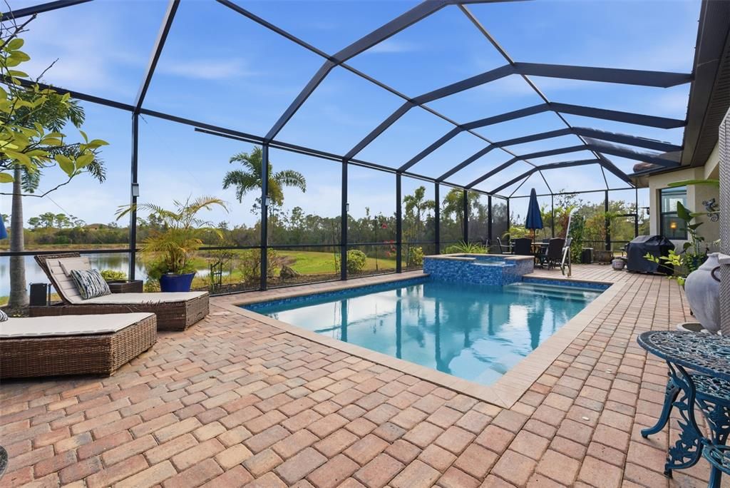 For Sale: $775,000 (4 beds, 2 baths, 2365 Square Feet)