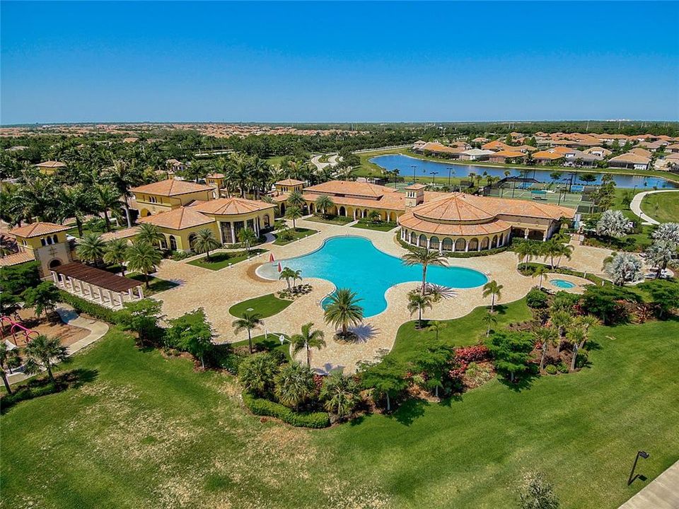 For Sale: $775,000 (4 beds, 2 baths, 2365 Square Feet)