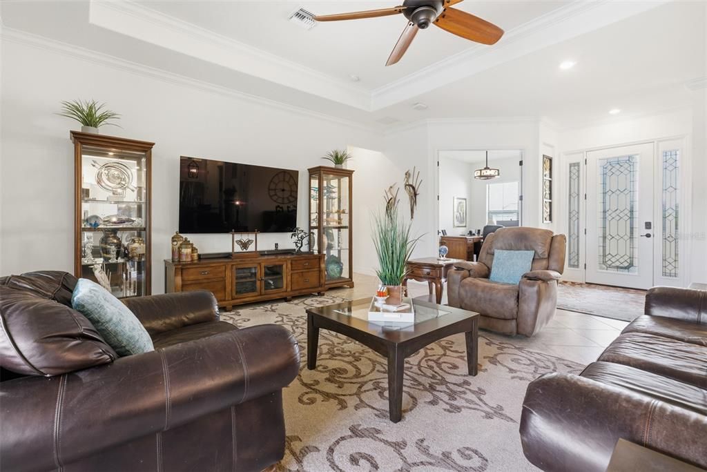 For Sale: $775,000 (4 beds, 2 baths, 2365 Square Feet)