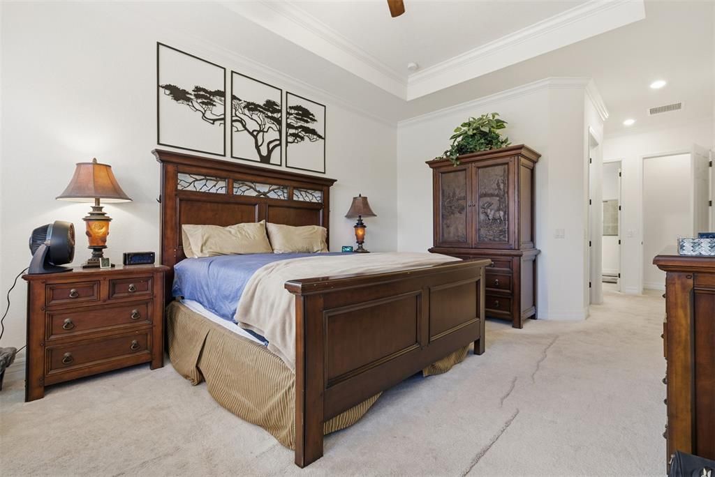 For Sale: $775,000 (4 beds, 2 baths, 2365 Square Feet)