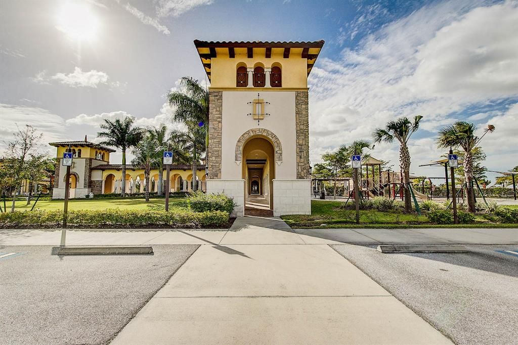 For Sale: $775,000 (4 beds, 2 baths, 2365 Square Feet)