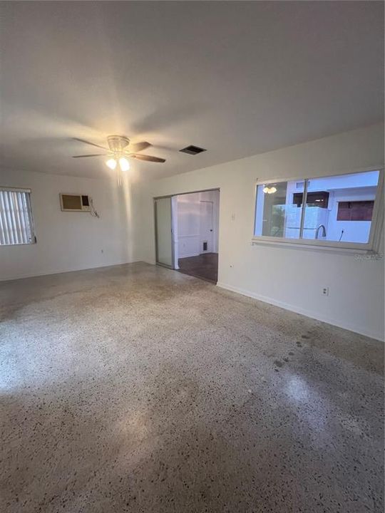 For Rent: $1,450 (3 beds, 2 baths, 1506 Square Feet)