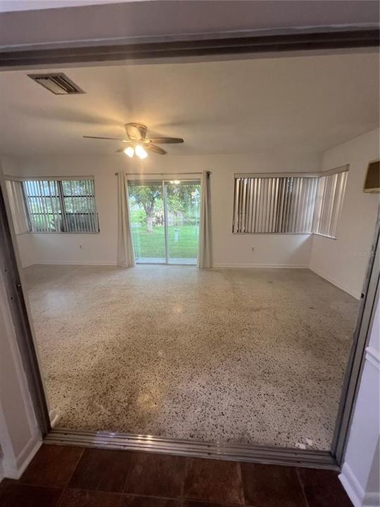 For Rent: $1,450 (3 beds, 2 baths, 1506 Square Feet)