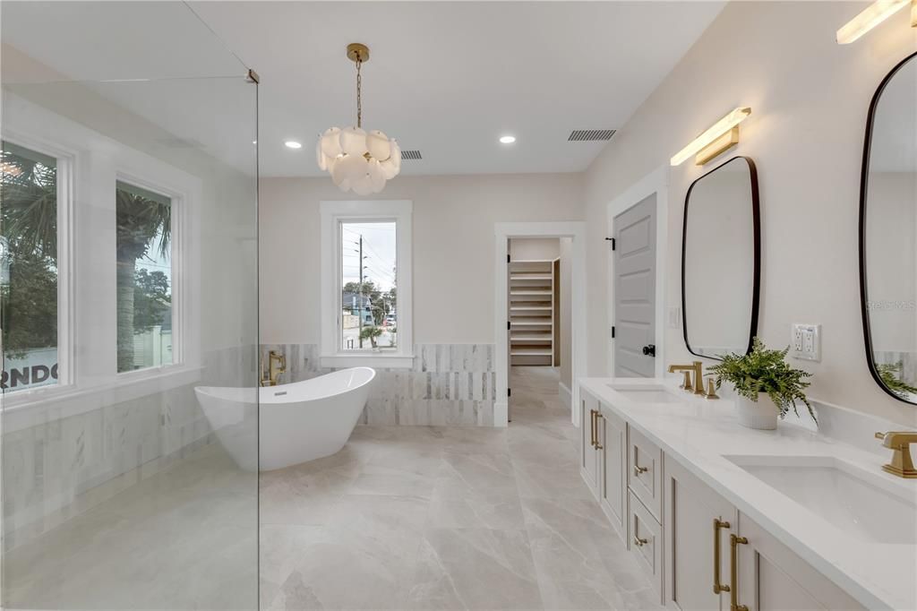 待售: $2,789,000 (4 贝兹, 2 浴室, 3226 平方英尺)