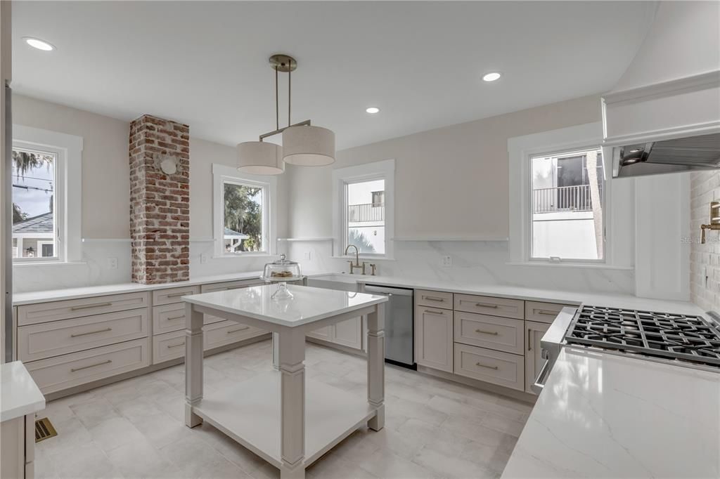 待售: $2,789,000 (4 贝兹, 2 浴室, 3226 平方英尺)