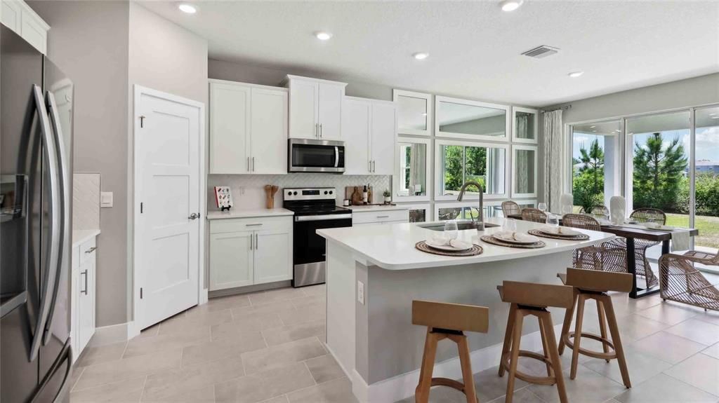 待售: $419,990 (4 贝兹, 3 浴室, 2756 平方英尺)