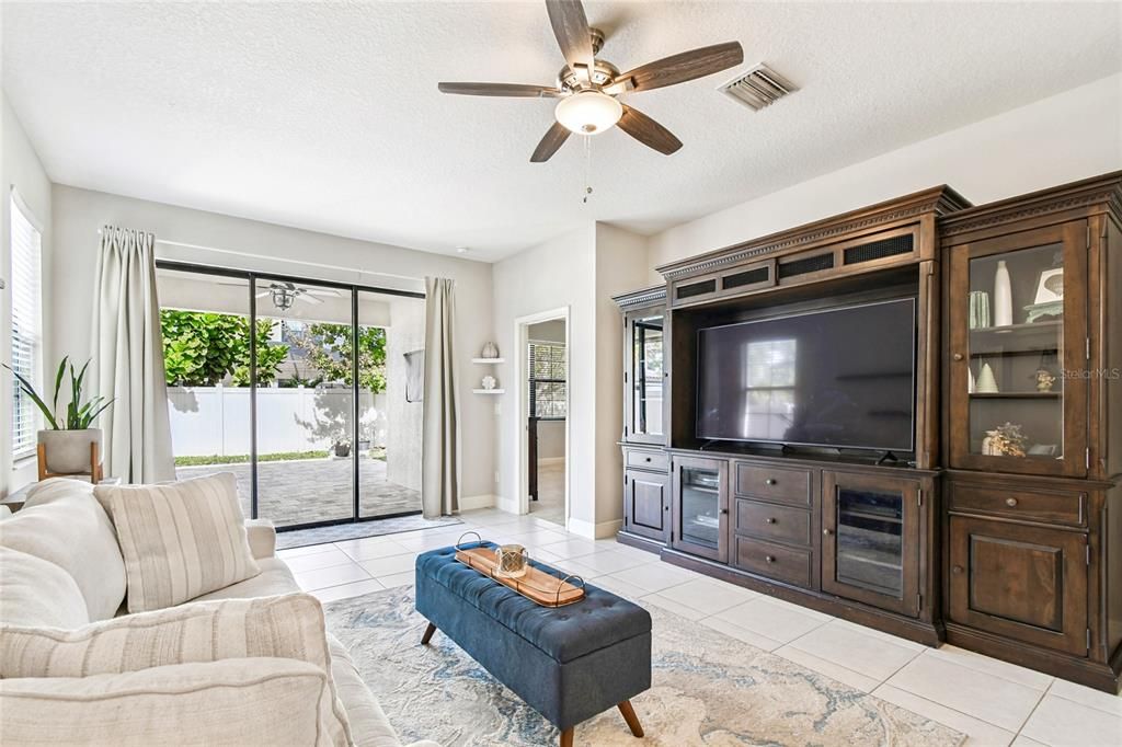 For Sale: $519,900 (3 beds, 2 baths, 1603 Square Feet)