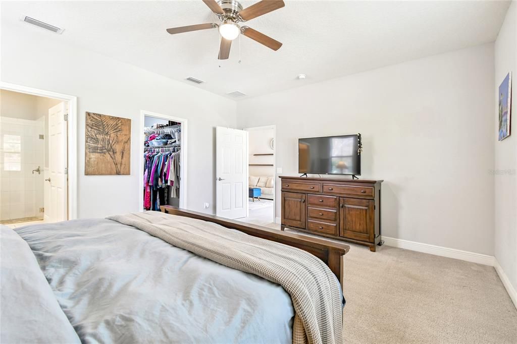 For Sale: $519,900 (3 beds, 2 baths, 1603 Square Feet)