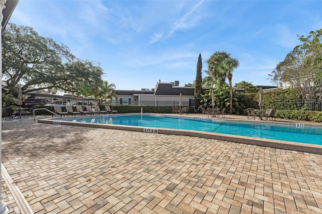 На продажу: $340,000 (2 спален, 2 ванн, 1262 Квадратных фут)