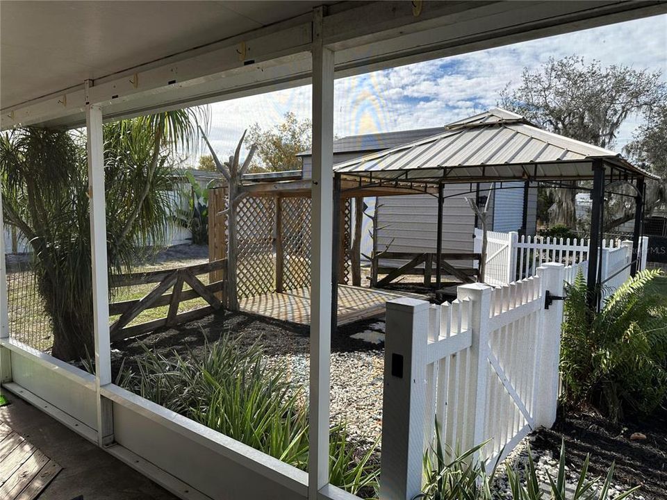 На продажу: $219,000 (2 спален, 1 ванн, 957 Квадратных фут)