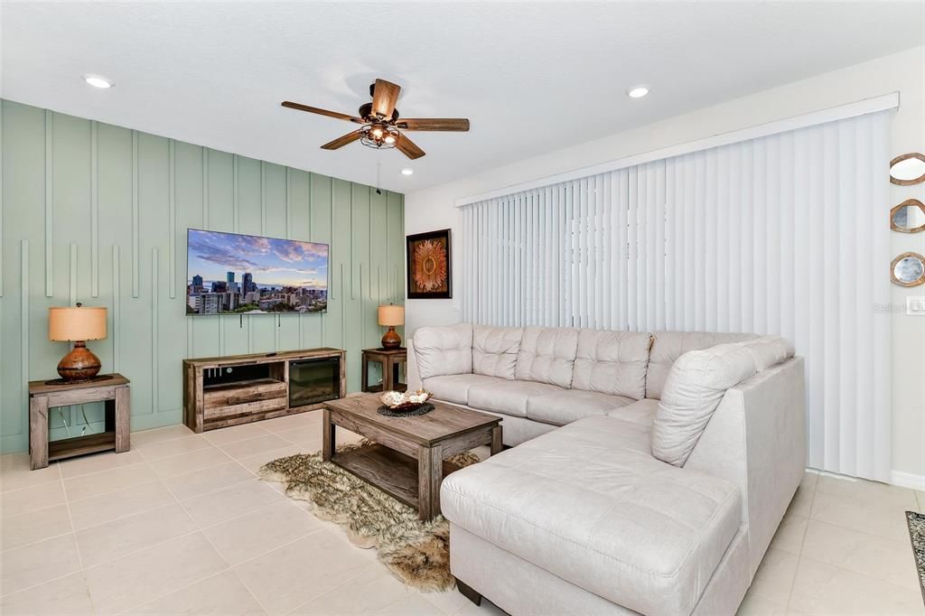 For Sale: $509,000 (5 beds, 4 baths, 2355 Square Feet)