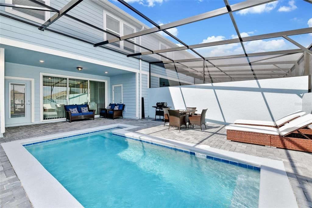 For Sale: $509,000 (5 beds, 4 baths, 2355 Square Feet)