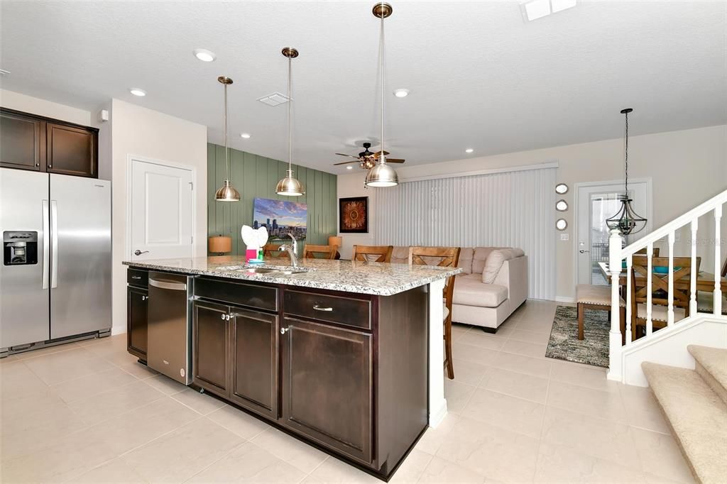 For Sale: $509,000 (5 beds, 4 baths, 2355 Square Feet)