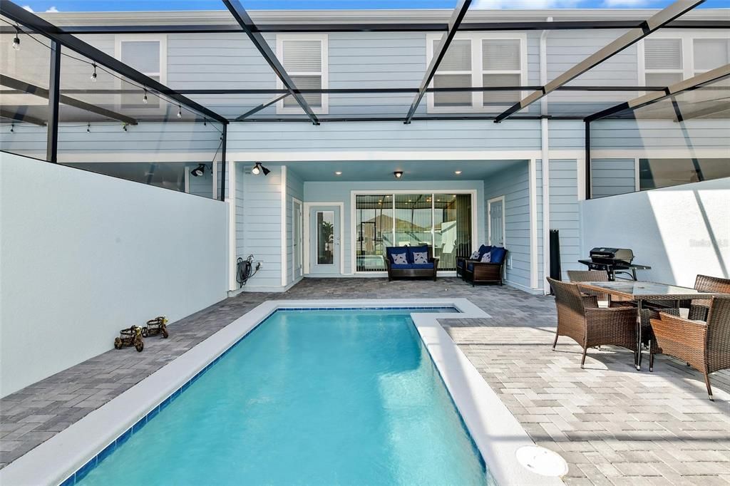 For Sale: $509,000 (5 beds, 4 baths, 2355 Square Feet)