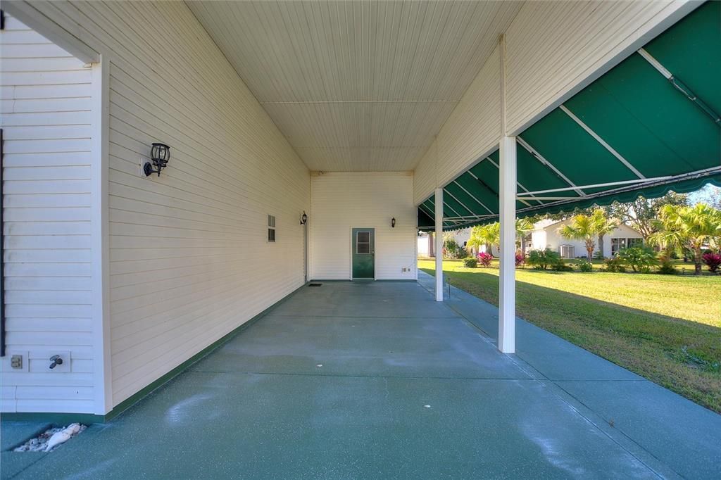 En Venta: $389,900 (2 camas, 2 baños, 2024 Pies cuadrados)