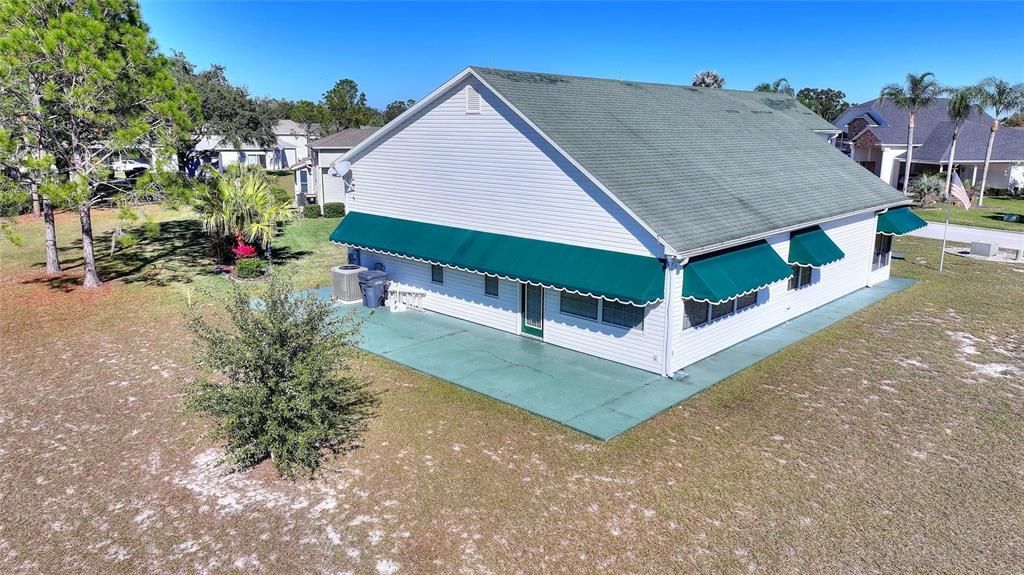 En Venta: $389,900 (2 camas, 2 baños, 2024 Pies cuadrados)