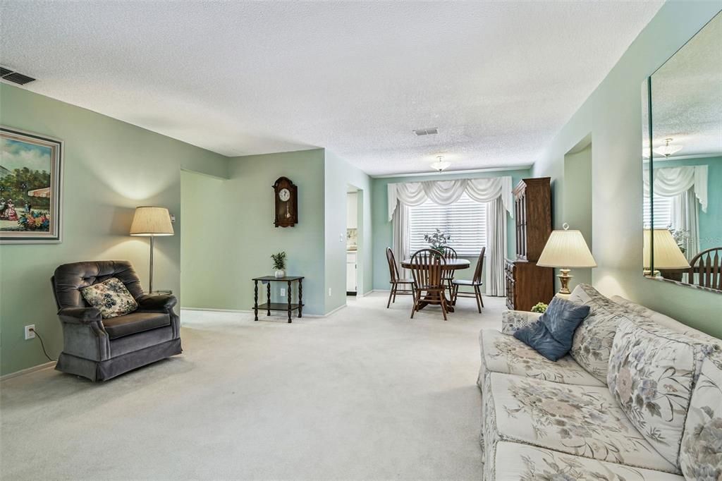 待售: $374,916 (2 贝兹, 2 浴室, 1535 平方英尺)