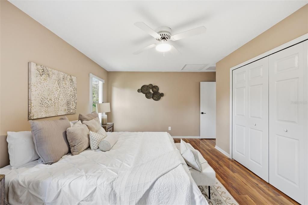 For Sale: $267,300 (3 beds, 2 baths, 1660 Square Feet)