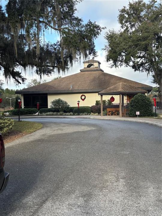 For Sale: $267,300 (3 beds, 2 baths, 1660 Square Feet)