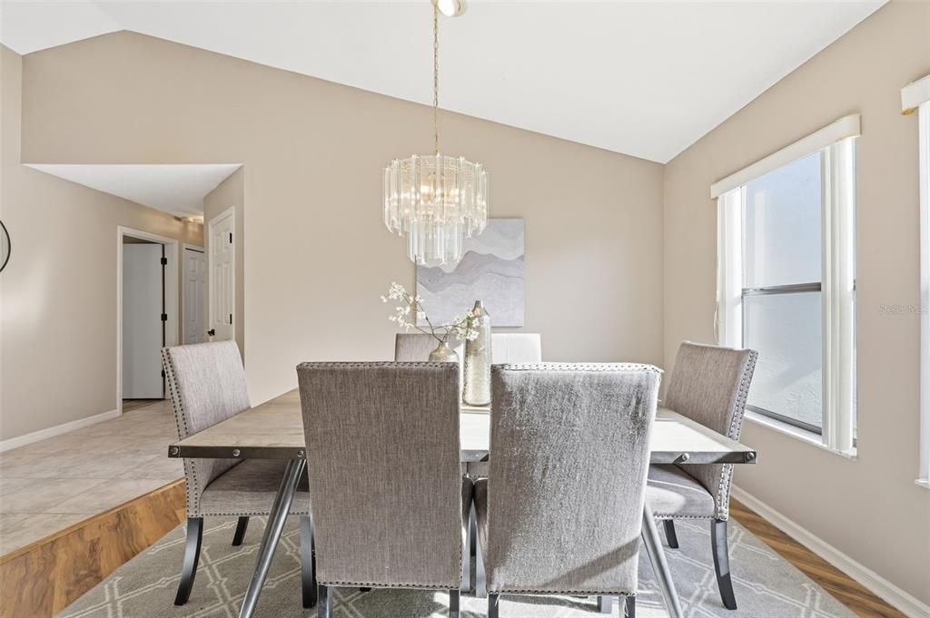 For Sale: $267,300 (3 beds, 2 baths, 1660 Square Feet)