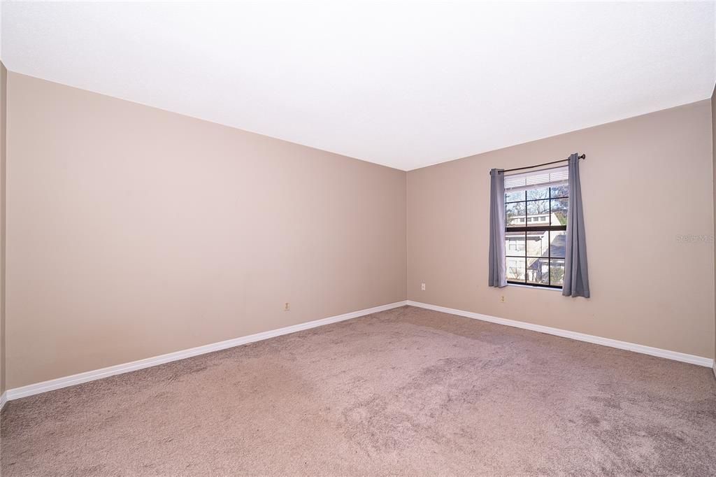 For Sale: $299,000 (3 beds, 2 baths, 1178 Square Feet)