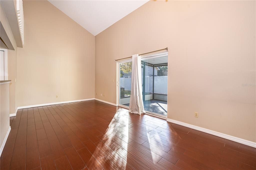 For Sale: $299,000 (3 beds, 2 baths, 1178 Square Feet)