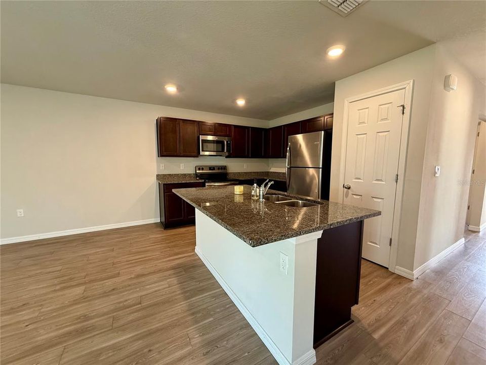 En Renta: $1,550 (2 camas, 2 baños, 978 Pies cuadrados)