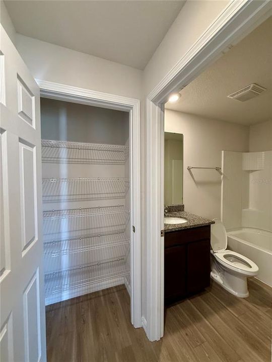 En Renta: $1,550 (2 camas, 2 baños, 978 Pies cuadrados)