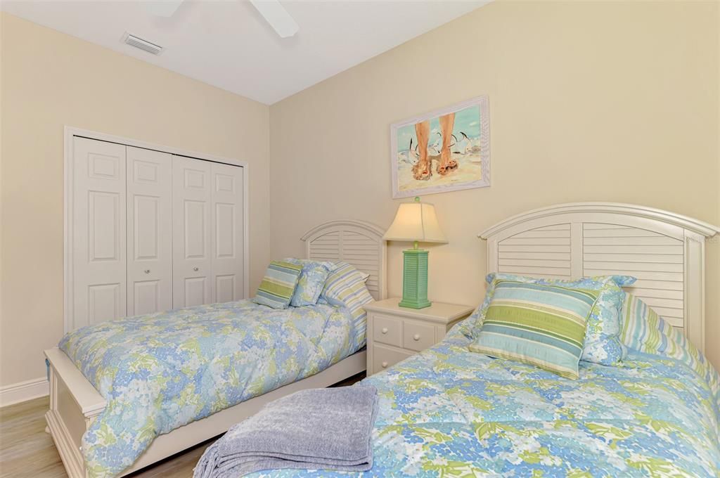 На продажу: $675,000 (3 спален, 2 ванн, 2237 Квадратных фут)