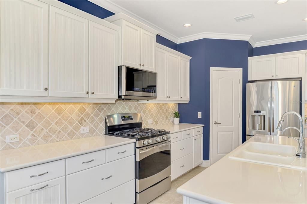 На продажу: $675,000 (3 спален, 2 ванн, 2237 Квадратных фут)