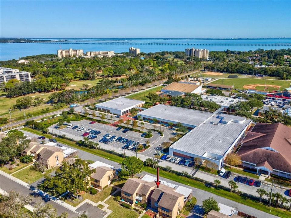 待售: $185,000 (2 贝兹, 2 浴室, 1021 平方英尺)