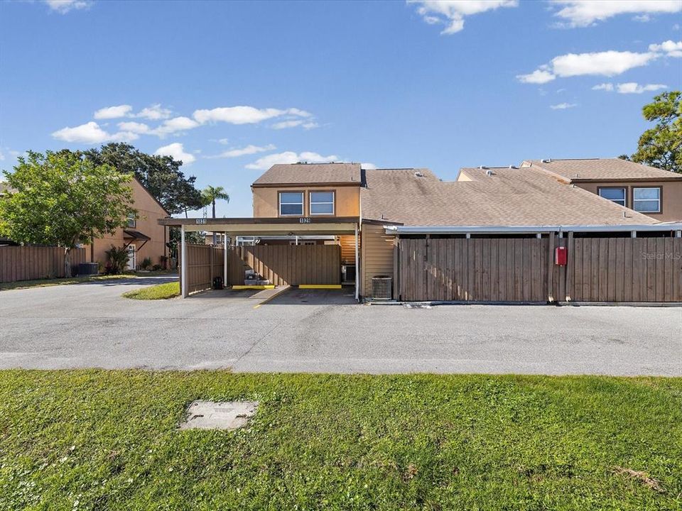 待售: $185,000 (2 贝兹, 2 浴室, 1021 平方英尺)