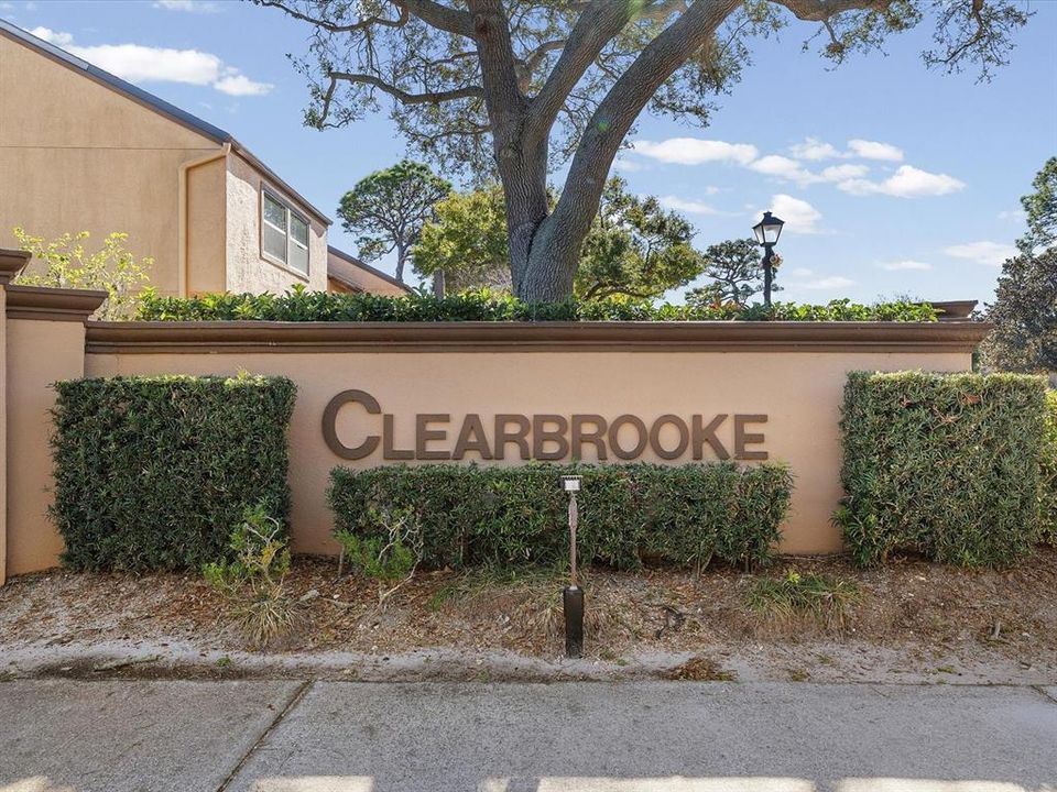 待售: $185,000 (2 贝兹, 2 浴室, 1021 平方英尺)