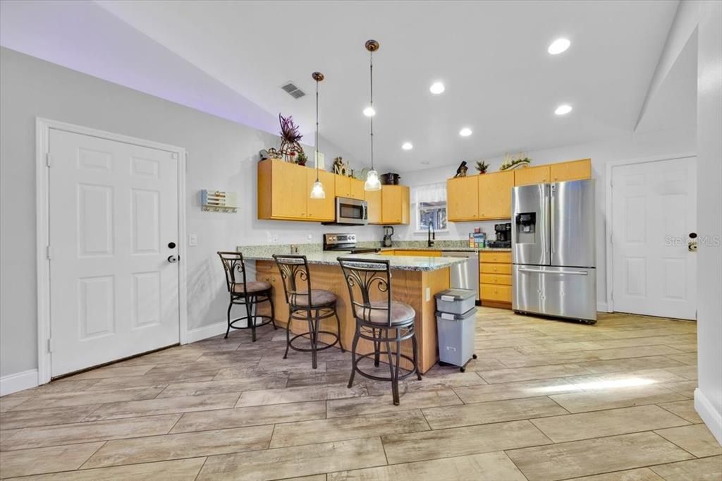 En Venta: $352,000 (3 camas, 2 baños, 1282 Pies cuadrados)