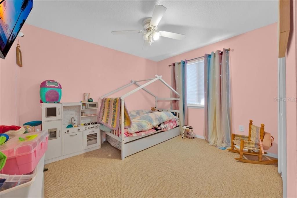 En Venta: $352,000 (3 camas, 2 baños, 1282 Pies cuadrados)