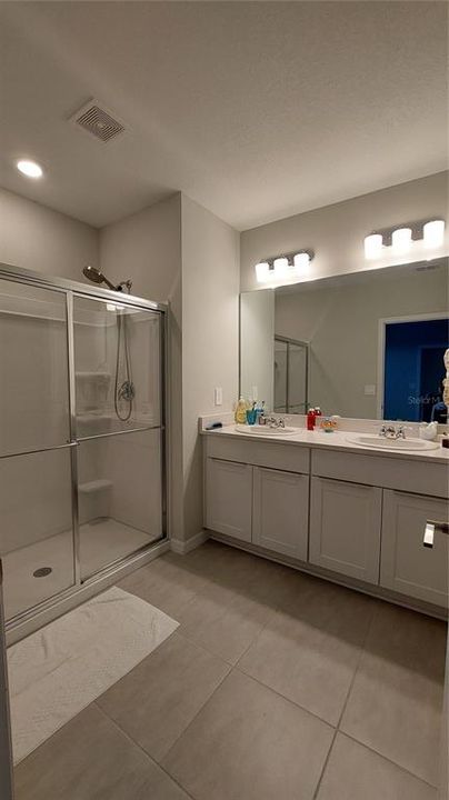 For Sale: $398,000 (4 beds, 3 baths, 2106 Square Feet)