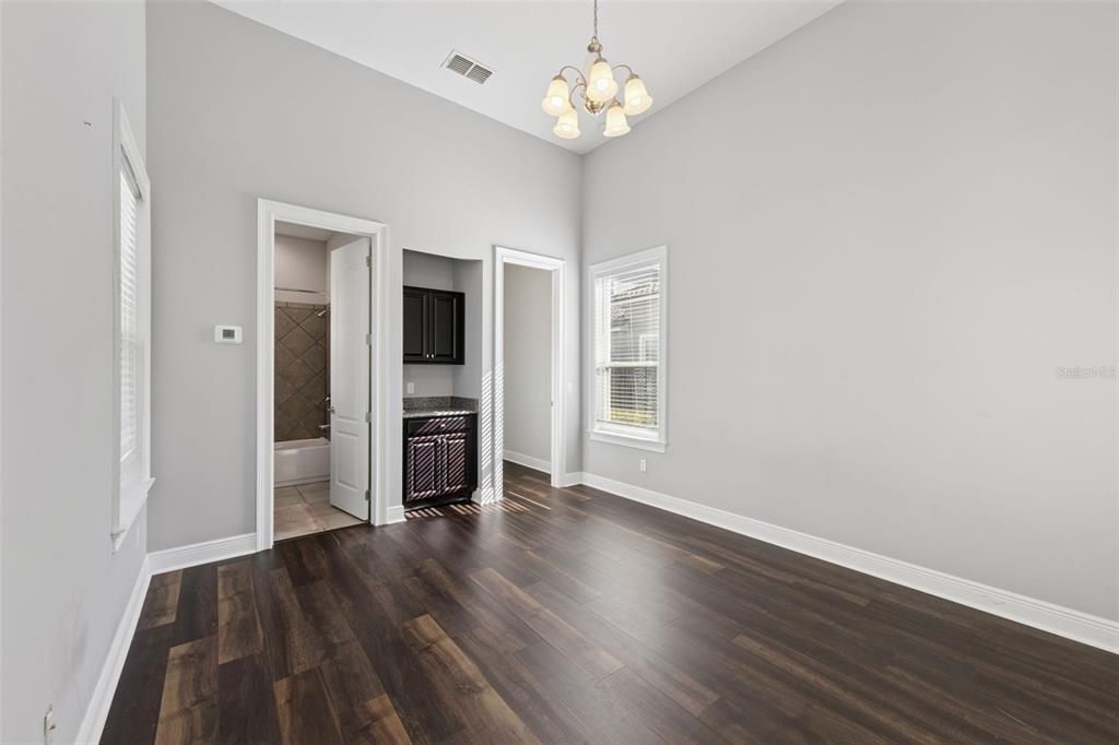 En Renta: $10,500 (5 camas, 4 baños, 4929 Pies cuadrados)