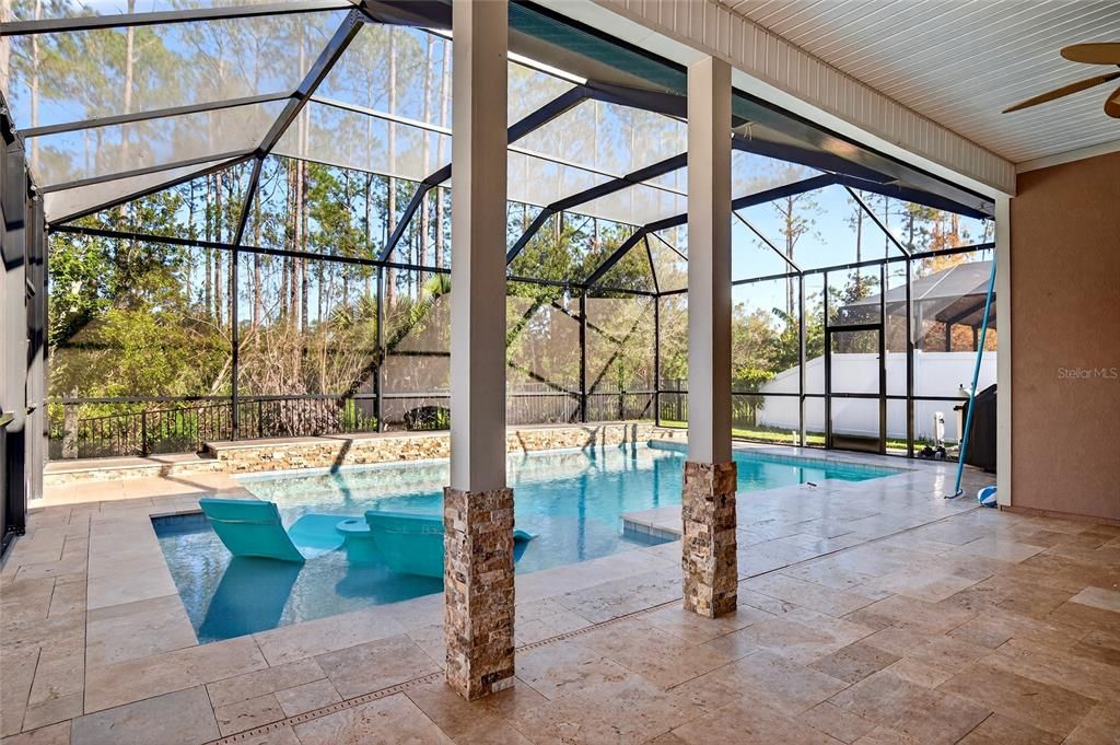 For Sale: $575,000 (4 beds, 3 baths, 2041 Square Feet)