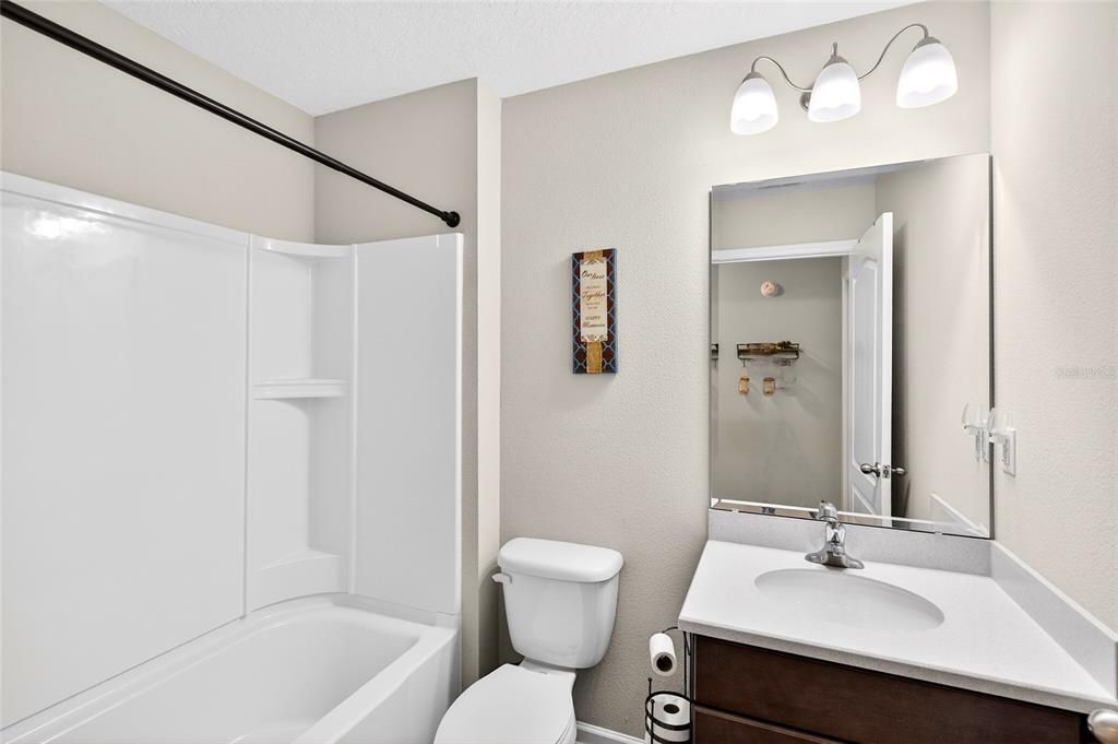 For Sale: $575,000 (4 beds, 3 baths, 2041 Square Feet)