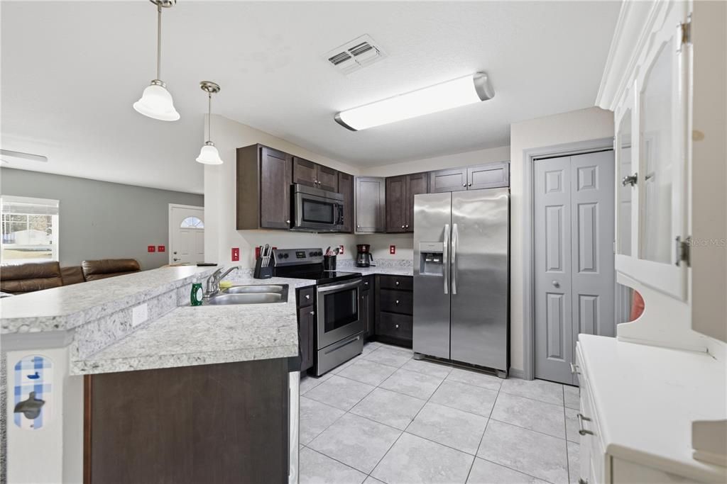 En Venta: $249,900 (3 camas, 2 baños, 1390 Pies cuadrados)