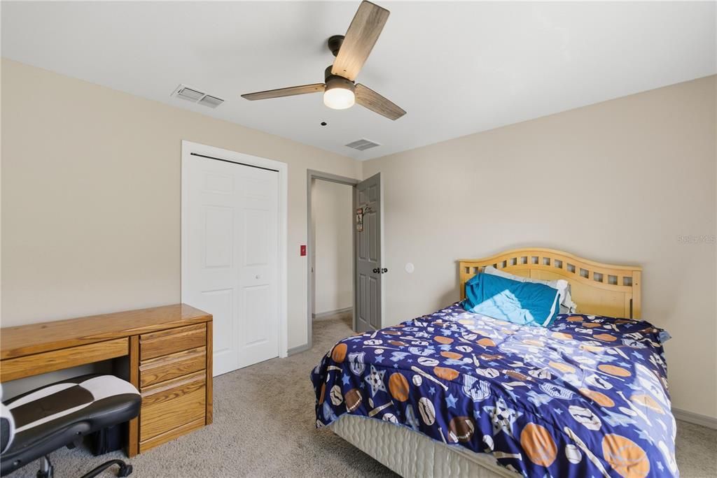 En Venta: $249,900 (3 camas, 2 baños, 1390 Pies cuadrados)