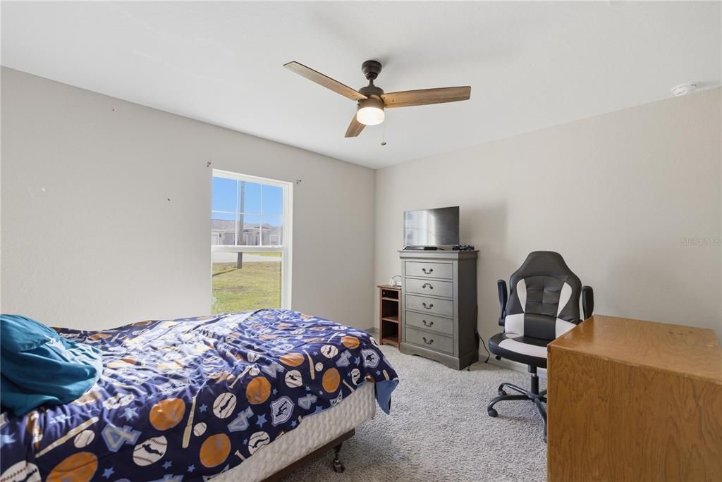 En Venta: $249,900 (3 camas, 2 baños, 1390 Pies cuadrados)