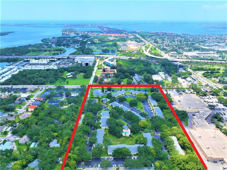 For Sale: $185,000 (2 beds, 2 baths, 910 Square Feet)