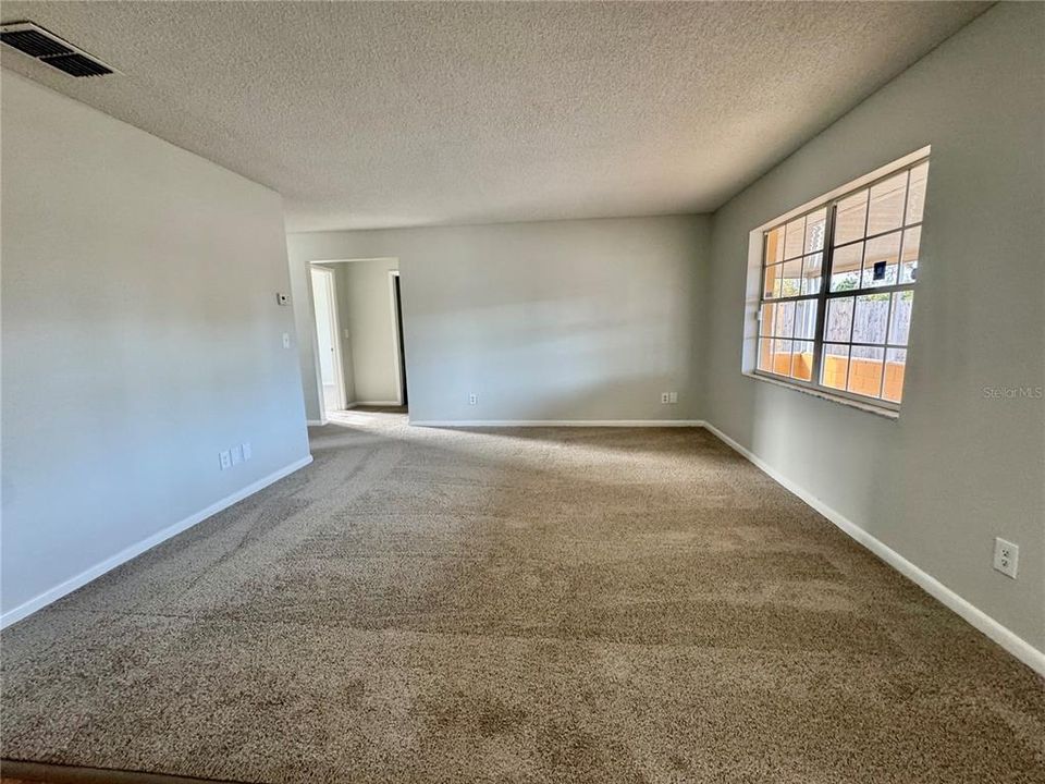 En Venta: $215,000 (3 camas, 1 baños, 1195 Pies cuadrados)