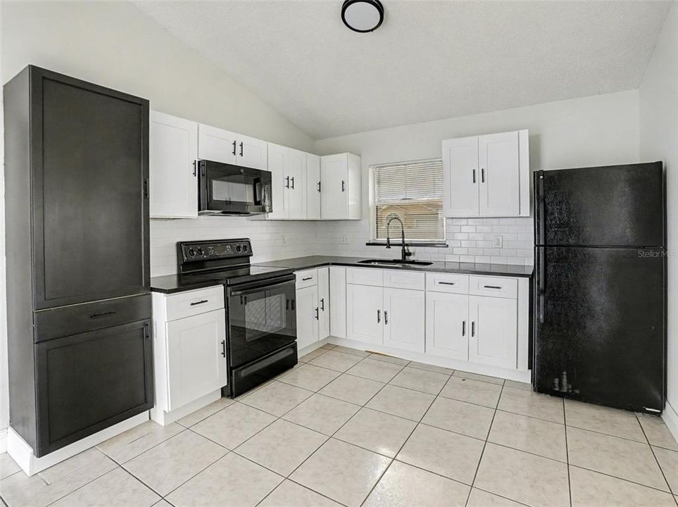 En Venta: $349,999 (3 camas, 2 baños, 1224 Pies cuadrados)