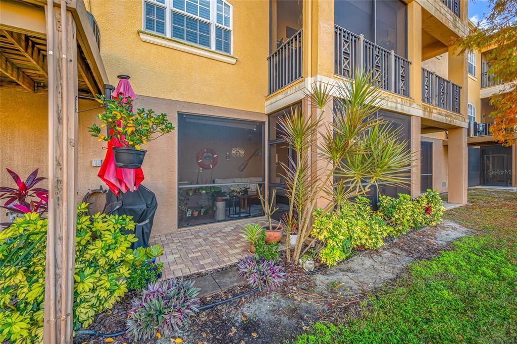 For Sale: $439,900 (3 beds, 3 baths, 2122 Square Feet)