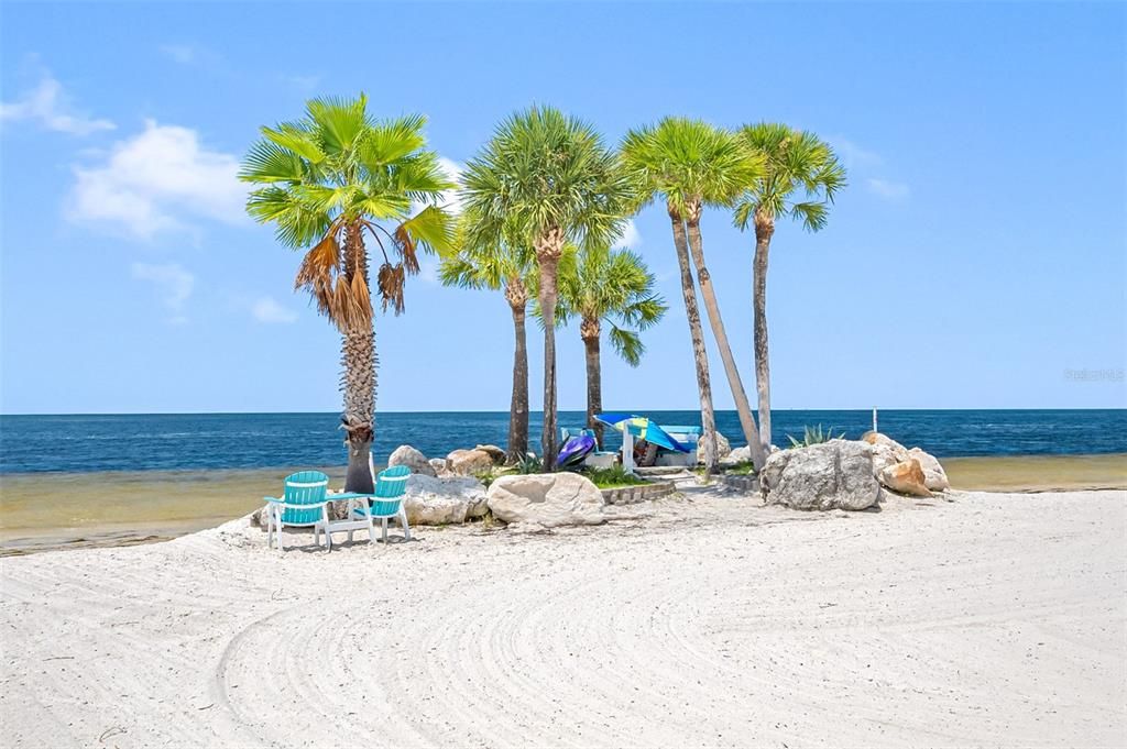 For Sale: $439,900 (3 beds, 3 baths, 2122 Square Feet)