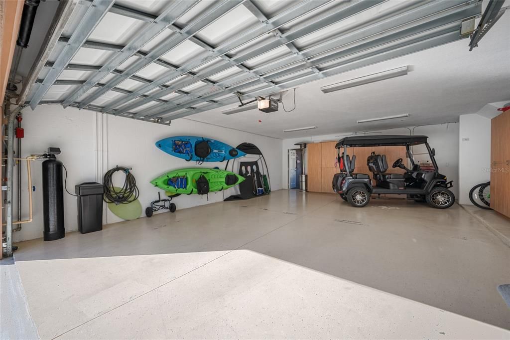 For Sale: $439,900 (3 beds, 3 baths, 2122 Square Feet)